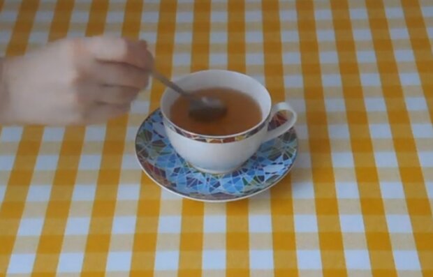 Чай. Фото: скріншот YouTube-відео