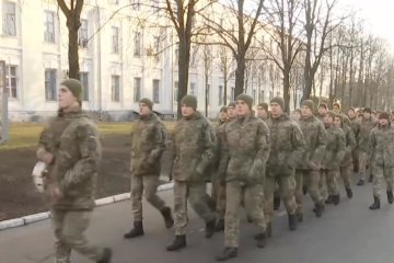 Перенос призыва в связи с пандемией коронавируса. Фото: скрин ТСН
