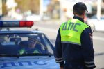 Бравые менты из РФ довели до слез пользователей сети: пытались задержать машину, разбили свою и погнались пешком