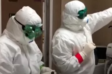 "Не могла даже есть и пить…": медик откровенно рассказала, как перенесла две волны вируса