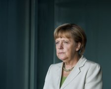 Весь мир напрягся: Ангела Меркель очень больна, даже не встает - появились фото