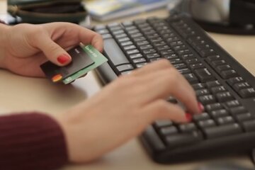 Банковская карта. Фото: скриншот YouTube-видео