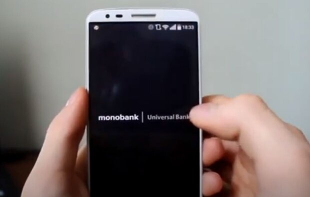 Додаток monobank. Фото: скріншот  YouTube-відео