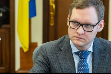 Замглавы ОП Андрей Смирнов должен сесть в тюрьму вместе с Чаусом за помощь в осуществлении его побега из Украины