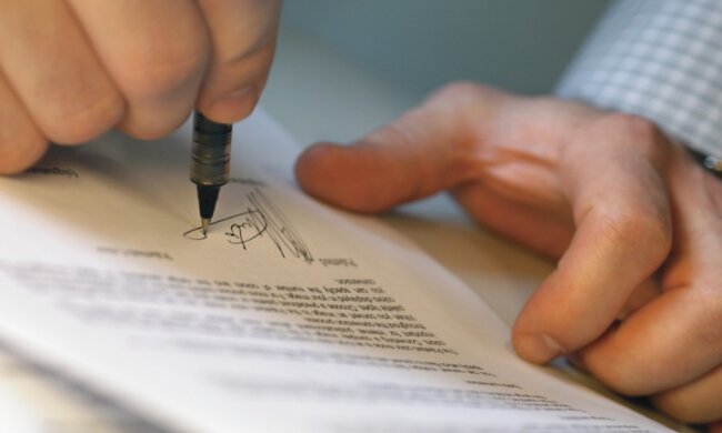 Документ. Фото: скриншот YouTUbe