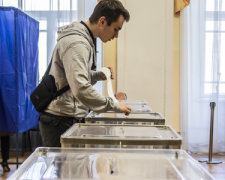 Новые цифры экзит-полов: как изменилась ситуация с рейтингом политических партий на выборах в Раду