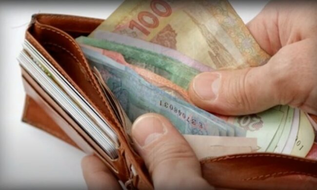 Пенсионерам нужно в Пенсионный: есть возможность пересчитать размер выплат