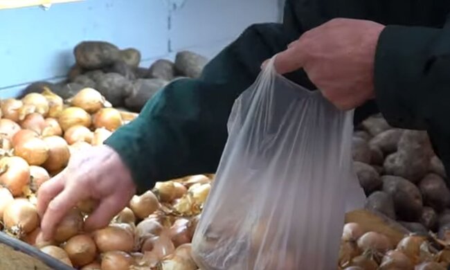 Лук. Фото: скриншот YouTube-видео