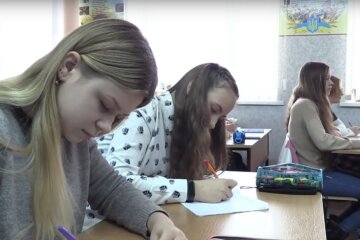 Старшеклассники. Фото: скриншот YouTube-видео