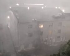 Непогода в Днепре. Фото: скриншот YouTube