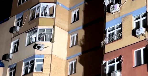 Як отримати резервні матеріали для ремонту будинків у Києві. Фото: YouTube