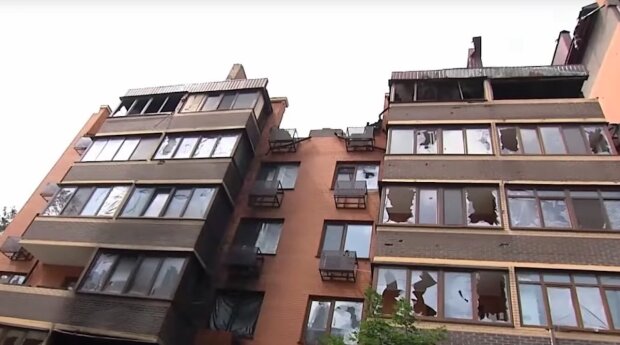 Будинок після обстрілу росіян. Фото: YouTube, скрін
