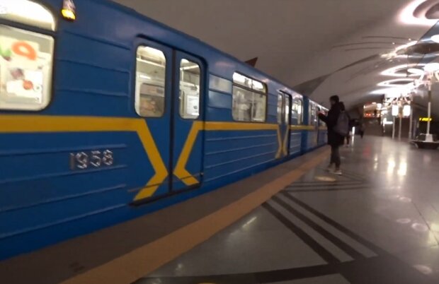 Метро в Киеве. Фото: YouTube, скрин