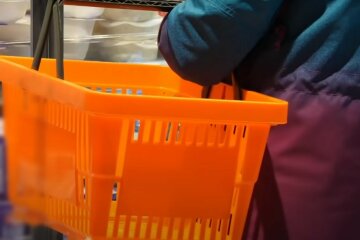 Кошик для продуктів. Фото: скріншот YouTube-відео