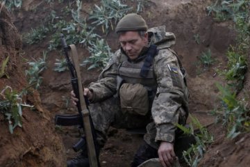 Готовятся к чему-то серьезному. Командующий ООС пытается всех успокоить