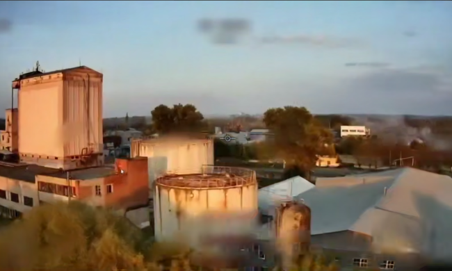 удари по російських НПЗ