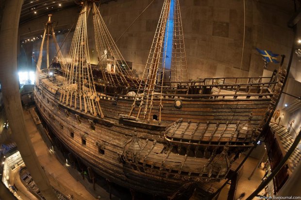 На дне моря нашли загадочный древнейший корабль