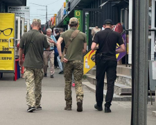 Военный заявил о необходимости мобилизации и парней, и девушек с 18 лет
