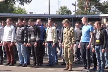 Техогляд, ВЛК, мобілізація ВПО - які зміни запровадять із червня Фото: скріншот YouTube-відео