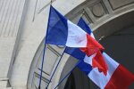 В интервью французскому изданию  власть признала, что США потеряла интерес к Украине