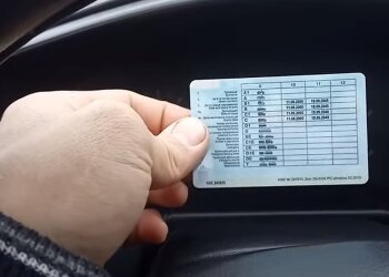 Водійські права. Фото: скріншот YouTube-відео