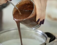 Приготування какао. Фото: YouTube, скрін