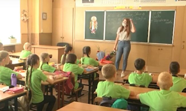 Страхование школьников и учителей. Фото: скирншот Youtube