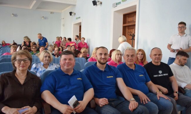Серпнева стратегічна сесія освітян Подільського району: від викликів до нових можливостей