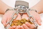 Ждали, как пройдут выборы. Сразу после первого тура Минфин увеличил сумму выплат по госдолгу