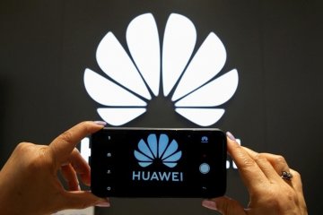 Смартфон Huawei, фото: china-review.com.ua