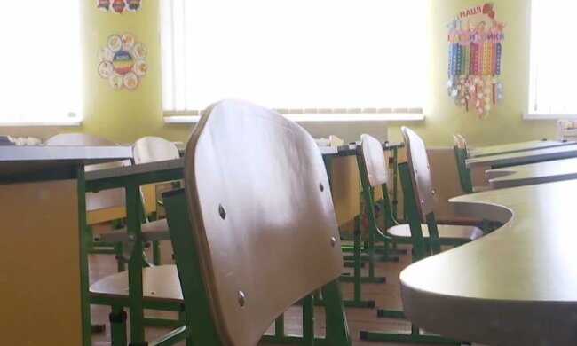 Школы могут остаться на карантине. Фото: скриншот  Youtube-видео