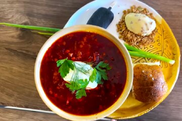 Борщ. Фото: YouTube