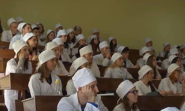 Студенты. Фото: скриншот YouTube-видео