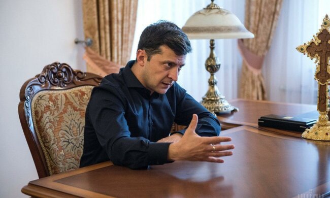 Украинцы остро отреагировали на первую инициативу Зеленского
