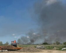 Поврежденная дорожная техника после ракетного удара по Одесщине