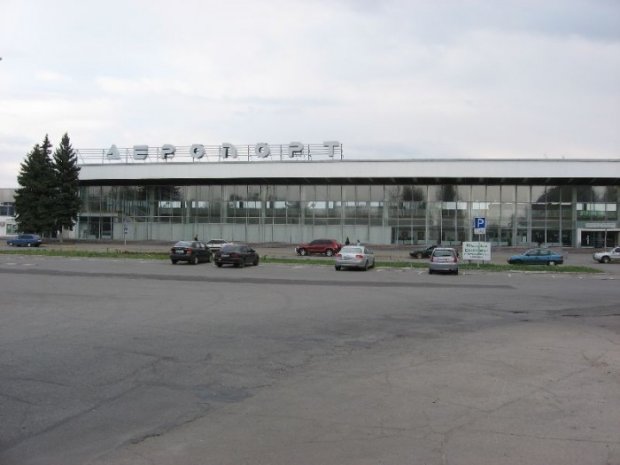 В Днепропетровской области не могут поделить аэропорт: подробности