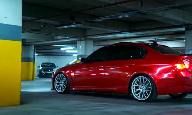 Автомобіль. Фото: YouTube