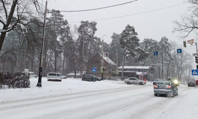 Оголошено перший рівень небезпеки: ожеледиця по країні і мокрий сніг, яка погода чекає українців сьогодні