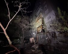 Наслідки влучання безпілотника в житловий будинок в Одесі