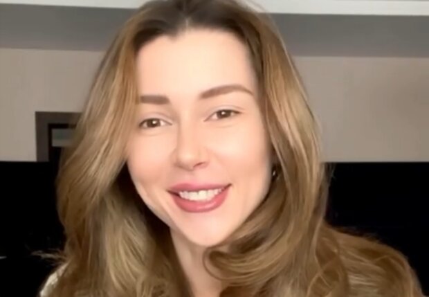Анна Заворотнюк. Фото: скриншот YouTube