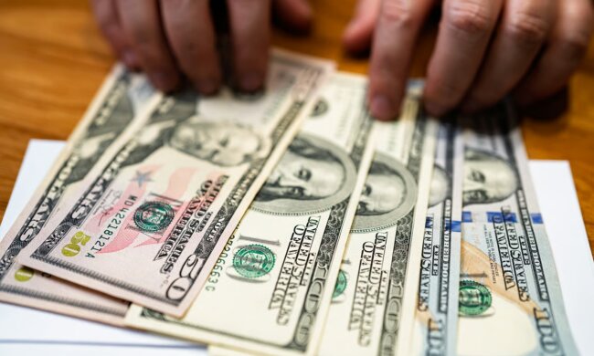 Курс валют в Україні, долар, Мінфін, НБУ. Фото: Telegram