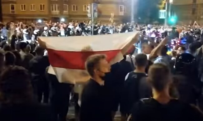 Протесты в Минске. Фото: скриншот YouTube