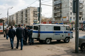 москва автозак поліція затримання