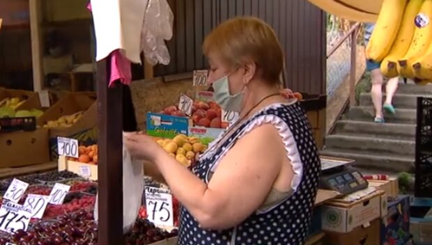 Ягоди на ринку. Фото: скріншот YouTube-відео