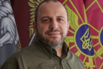 Министр обороны Украины Рустем Умеров. Фото: Министерство обороны Украины