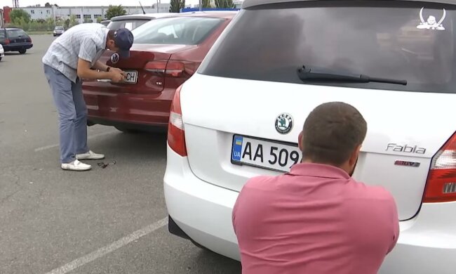 Регистрация авто. Фото: скрин youtube