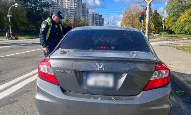 У Києві світлофори змінюють на "грецькі хрести" - треба їхати червоним