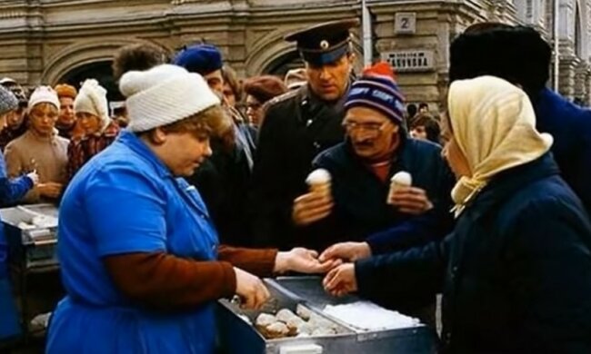 Очереди в советское время. Фото: скриншот Youtube