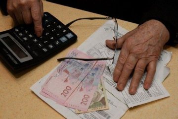 В Кабмине рассказали, кому разрешат оформить субсидии: названы  категории