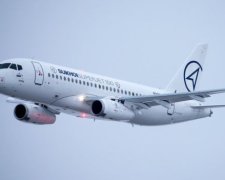 Удалось избежать беды: в Тюмени экстренную посадку совершил пассажирский самолет